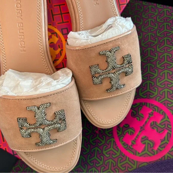 NIB 𝐓𝐎𝐑𝐘 𝐁𝐔𝐑𝐂𝐇 Eleanor Crystal Embellished Leather Slides; Meadowsweet - Picture 6 of 8